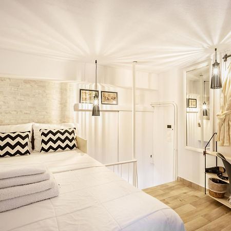Acropolis Elegant Maisonette By Lodgespot Athens Luaran gambar