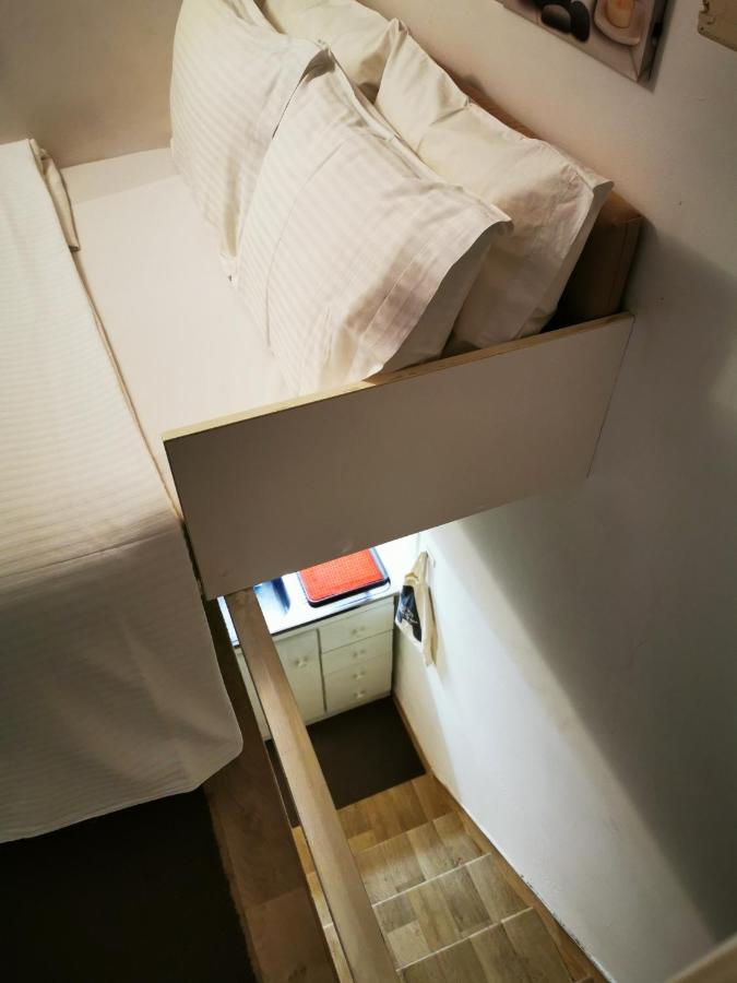Acropolis Elegant Maisonette By Lodgespot Athens Luaran gambar